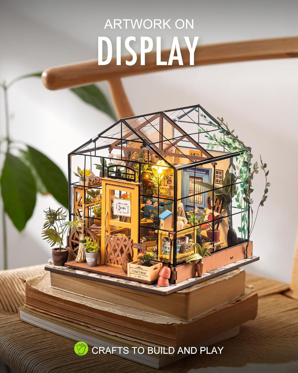 Detailed miniature plants in Rolife Cathy's Flower House kit